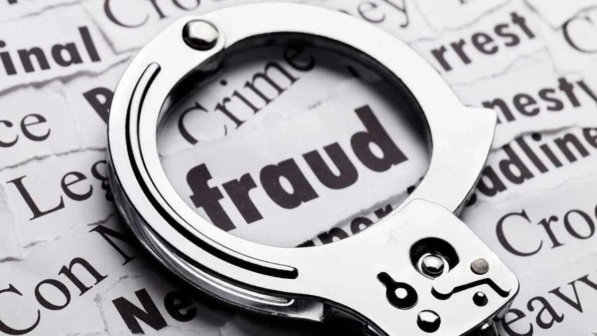 Stolen phone used to dupe farmer of ₹2 lakh