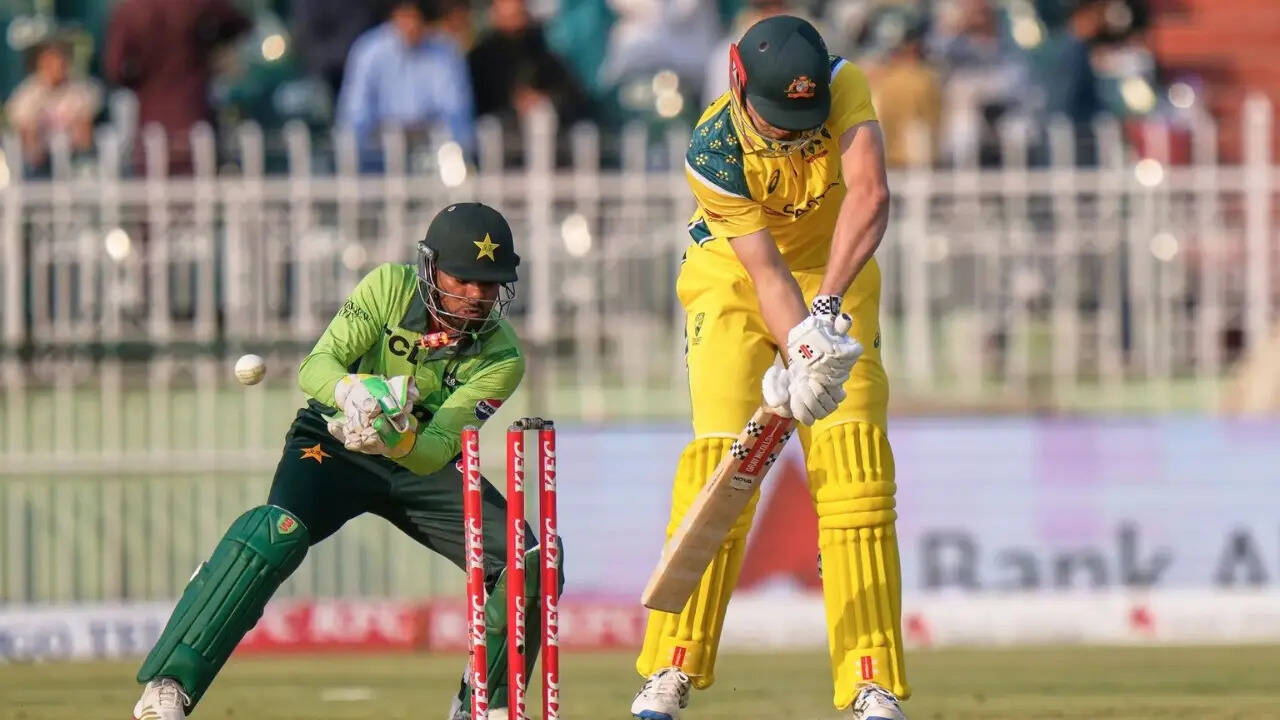 PAK vs AUS, 2nd ODI Live: Babar Azam in focus as Pakistan eye series win in Lahore