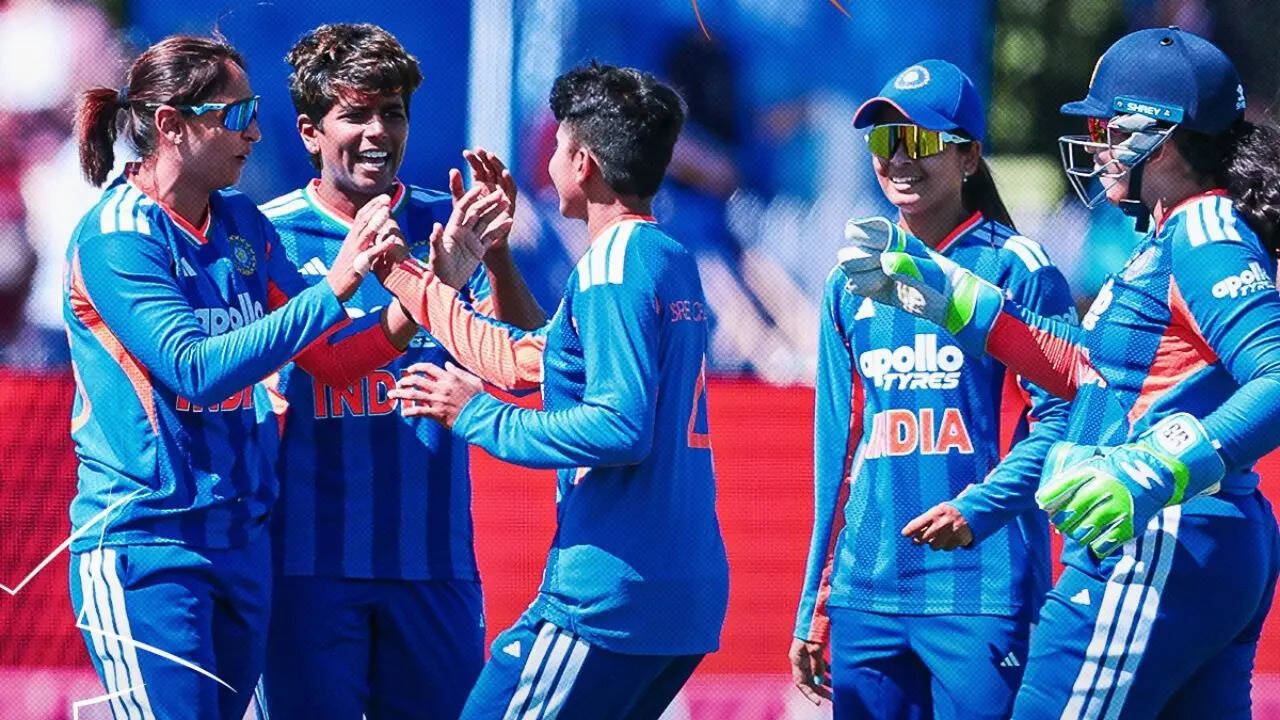 India Women vs England Women Live Score, 3rd T20I