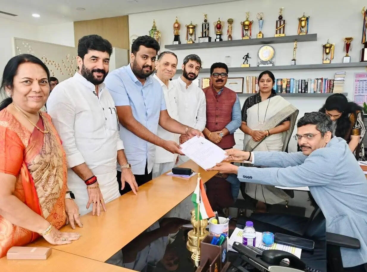 Part of property deal: Kakade after poll affidavit shows Rs 10-crore payment to Jay Pawar