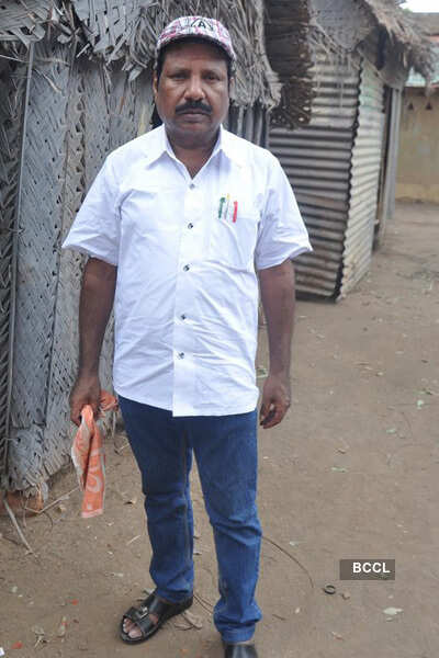 On the sets: 'Nijam Nizhalagirathu'