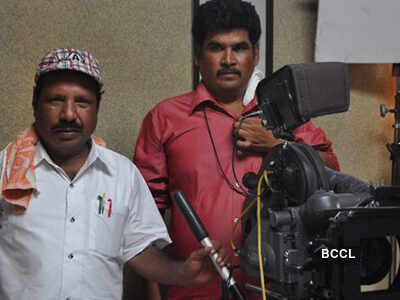 On the sets: 'Nijam Nizhalagirathu'