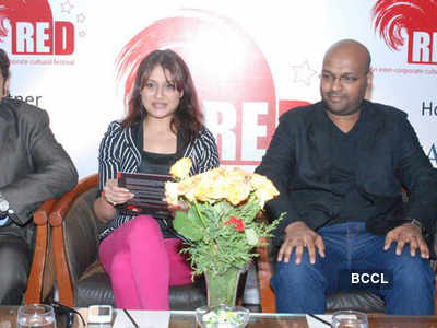 Sonia Agarwal kicks off 'RED 2012'