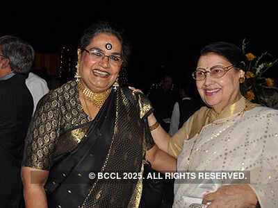 Celebs @ Anish-Amruta's reception