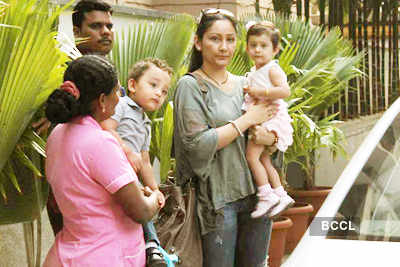 Celebs visit Shilpa post delivery