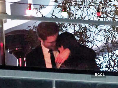 R-Pattz & Kristen Stewart caught kissing!
