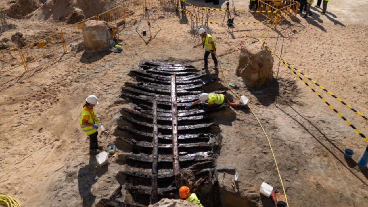 Archaeologists uncovered a 15th-century ship beneath…