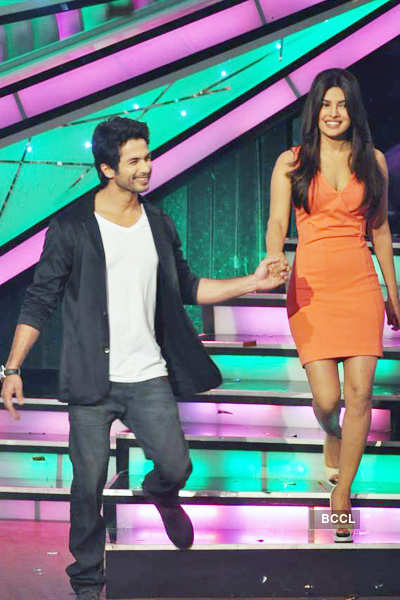 Shahid Kapoor and Priyanka Chopra during the promotion of the movie ...