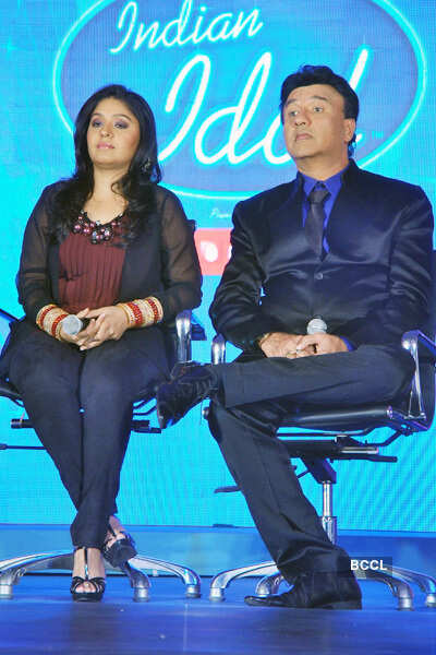 Sunidhi Chauhan and Anu Malik during the launch of TV show ...