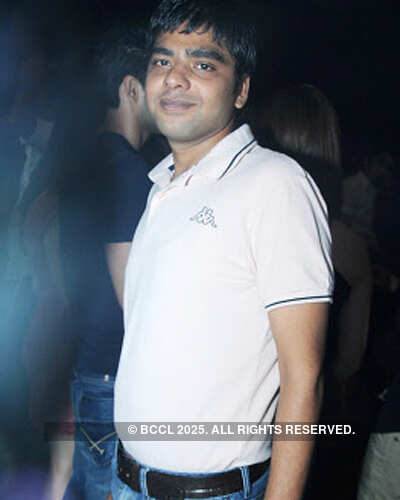 It's party time @ Urban Pind