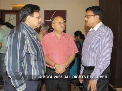 Anil, Sudha's 25th marriage anniversary