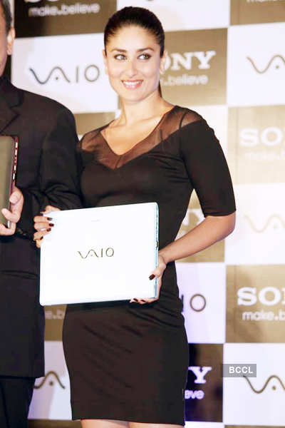 Kareena launches Vaio laptops