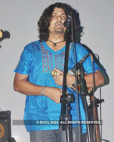 Indian Ocean performs @ Blue Frog