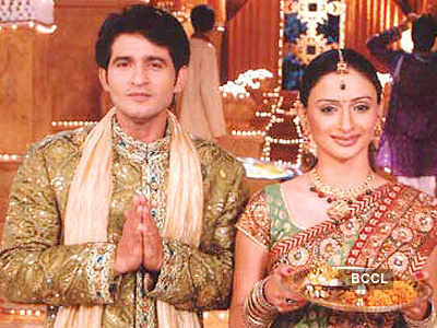 Most dashing TV couples!