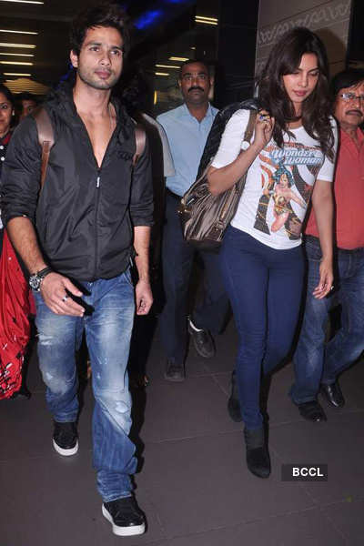 Priyanka Chopra Spotted At Mumbai Airport While Returning From London ...