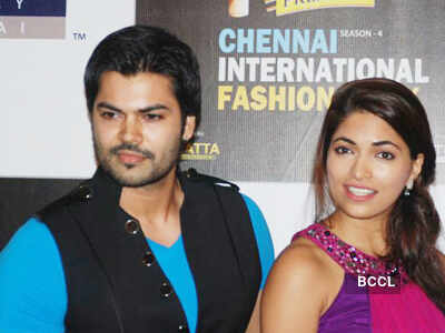Parvathy,Ganesh @ CIFW press meet