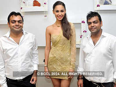 Hasleen Kaur launches Brahma Jewels store