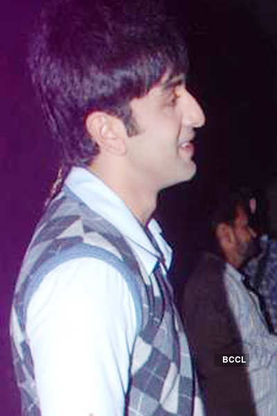 'Rockstar' Ranbir's new hairstyle!