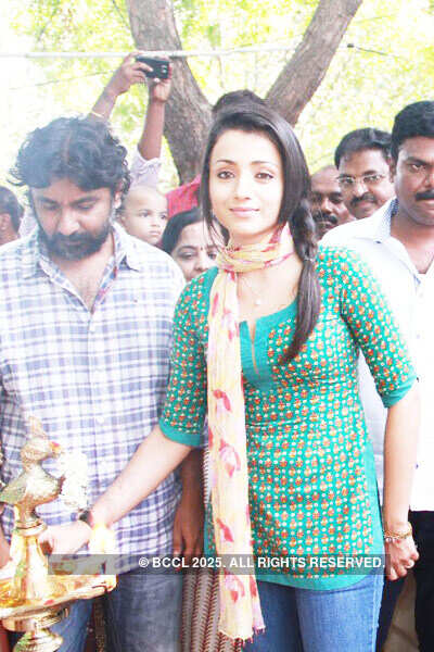 Mahurat: movie 'Endrendrum Punnagai'