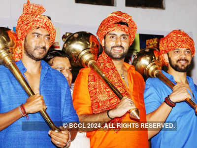 Ajay, Abhi promote 'Bol Bachchan'