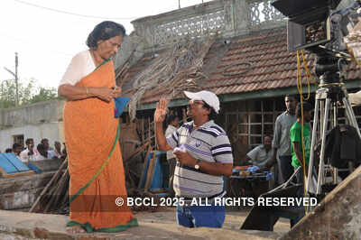 On the sets: 'Ammavin Kaippesi'