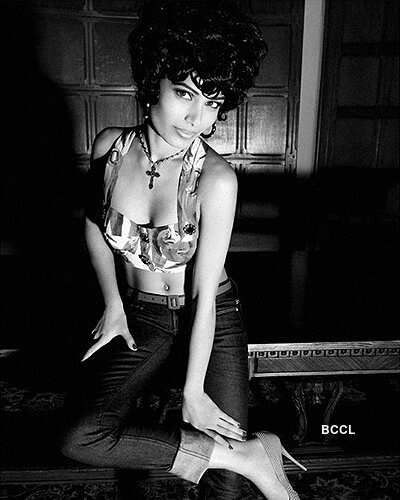 Freida Pinto's hot shoot for magazine