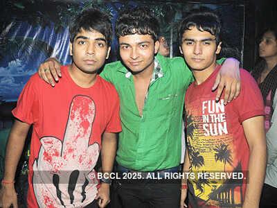 Romantic 'Traffic Signal' Party