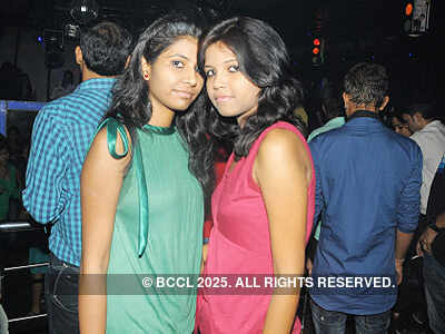 Romantic 'Traffic Signal' Party