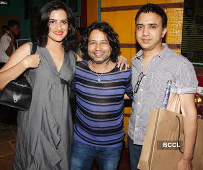 Kailash Kher's b'day party