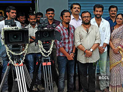 Movie pooja: 'Ayaalum Njanum Thammil'