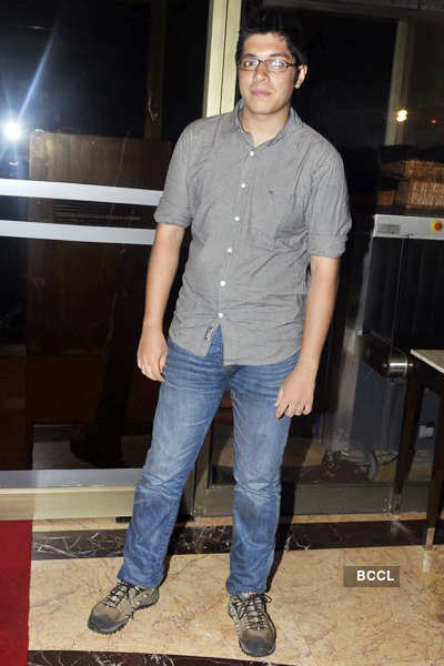 Aamir's son makes his Bollywood debut