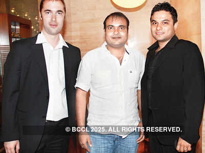 Pria Kataria Puri's collection launch @ Oak Lounge 