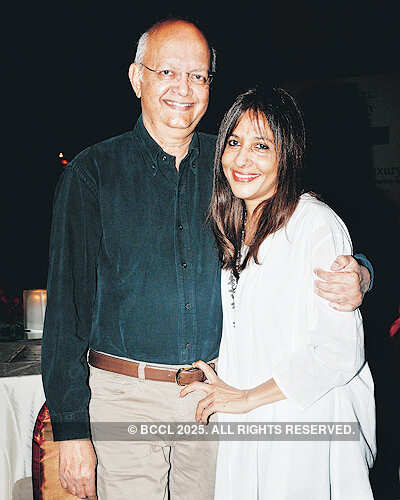 Art show @ Leela Palace