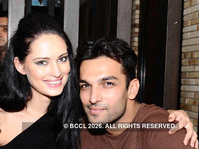 Bollywood bash @ Vapour