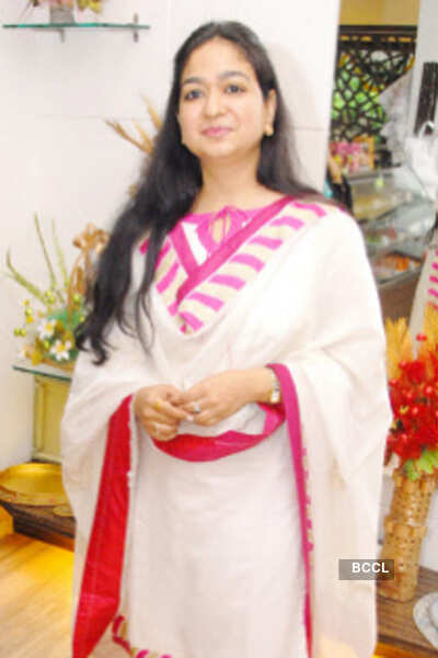 Deepa Thapar's Monsoon party