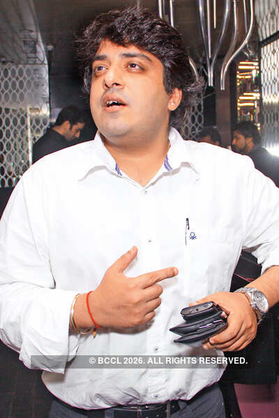 Party @ Visionnaire Cafe