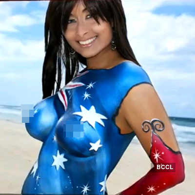 Australia Nude Beach Live Webcam - She posed topless on Surfers Paradise beach with her body painted in the  Australian flag.