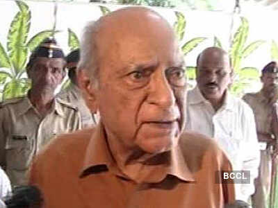 AK Hangal passes away