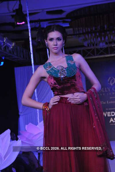 Dolly Oberoi's collection @ Wedding Aisa preview
