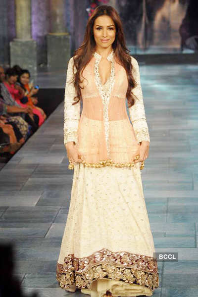 'Mijwan 2012' fashion show