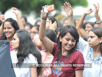 Crowd during the Clean & Clear Delhi Times Fresh Face 2012 auditions ...