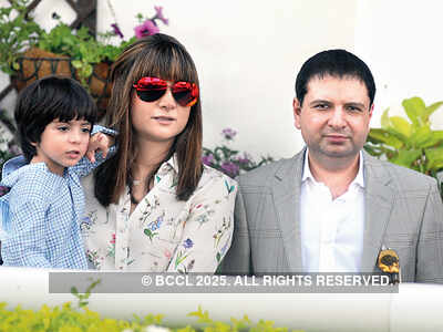 Impressive act at the races