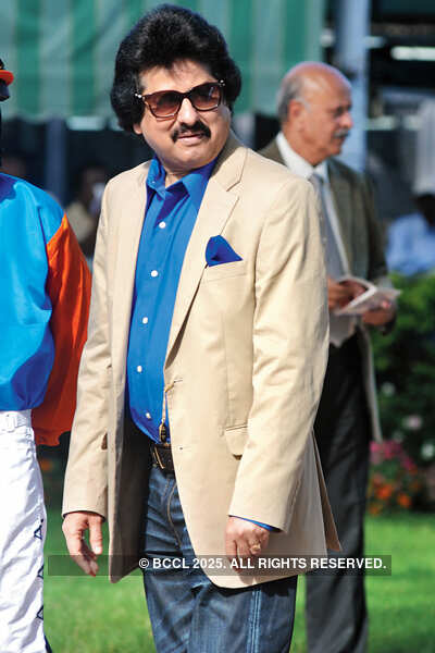 Impressive act at the races