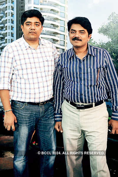 Vikas Achalkar And Manoj Tastuskar During The Unveiling Of Palladium By Guardian Developers And Gokhale Constructions Near City Pride Kothrud Pune
