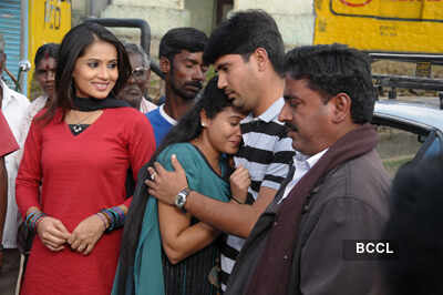 'Sillunu Oru Santhippu'