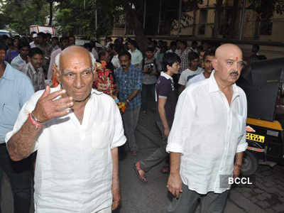 Hrithik & Suzanne @ Ganesh Visrajan