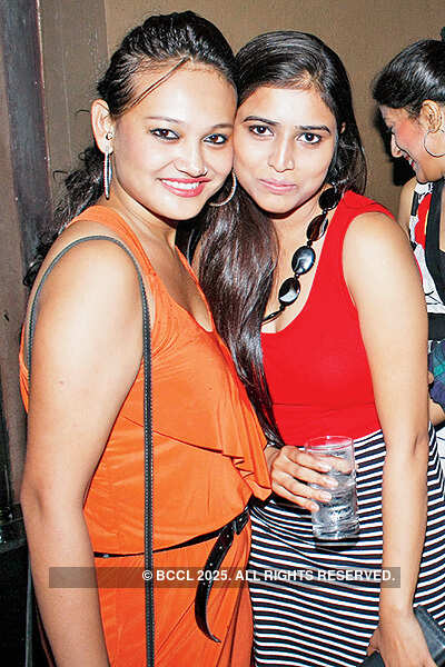 Pre-puja party pit shop