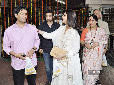 Manish Malhotra, Raj Kundra, Shilpa Shetty, Sunanda Shetty and Surendra ...