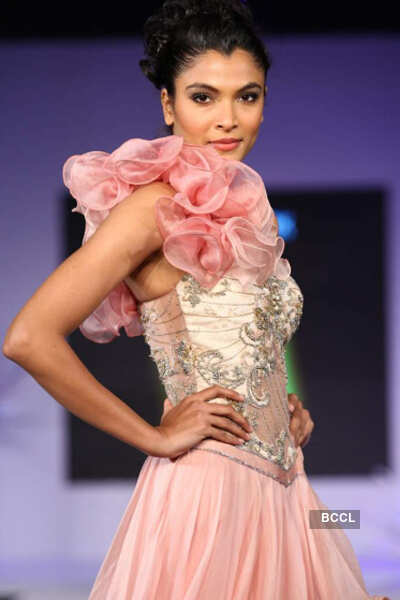 Blenders Pride '12: Mandira Wirk