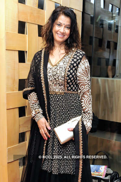 Celebs @ 'Silkline 13' show